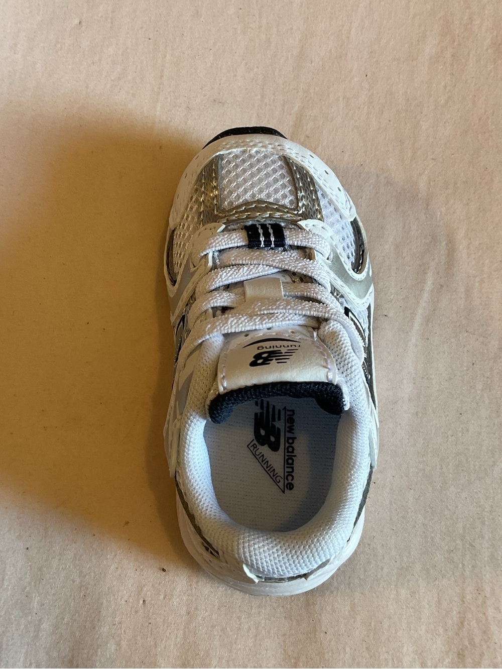 New Balance 530 Bungee White, Silver and Black Sneakers Size 4 - Picture 5 of 7